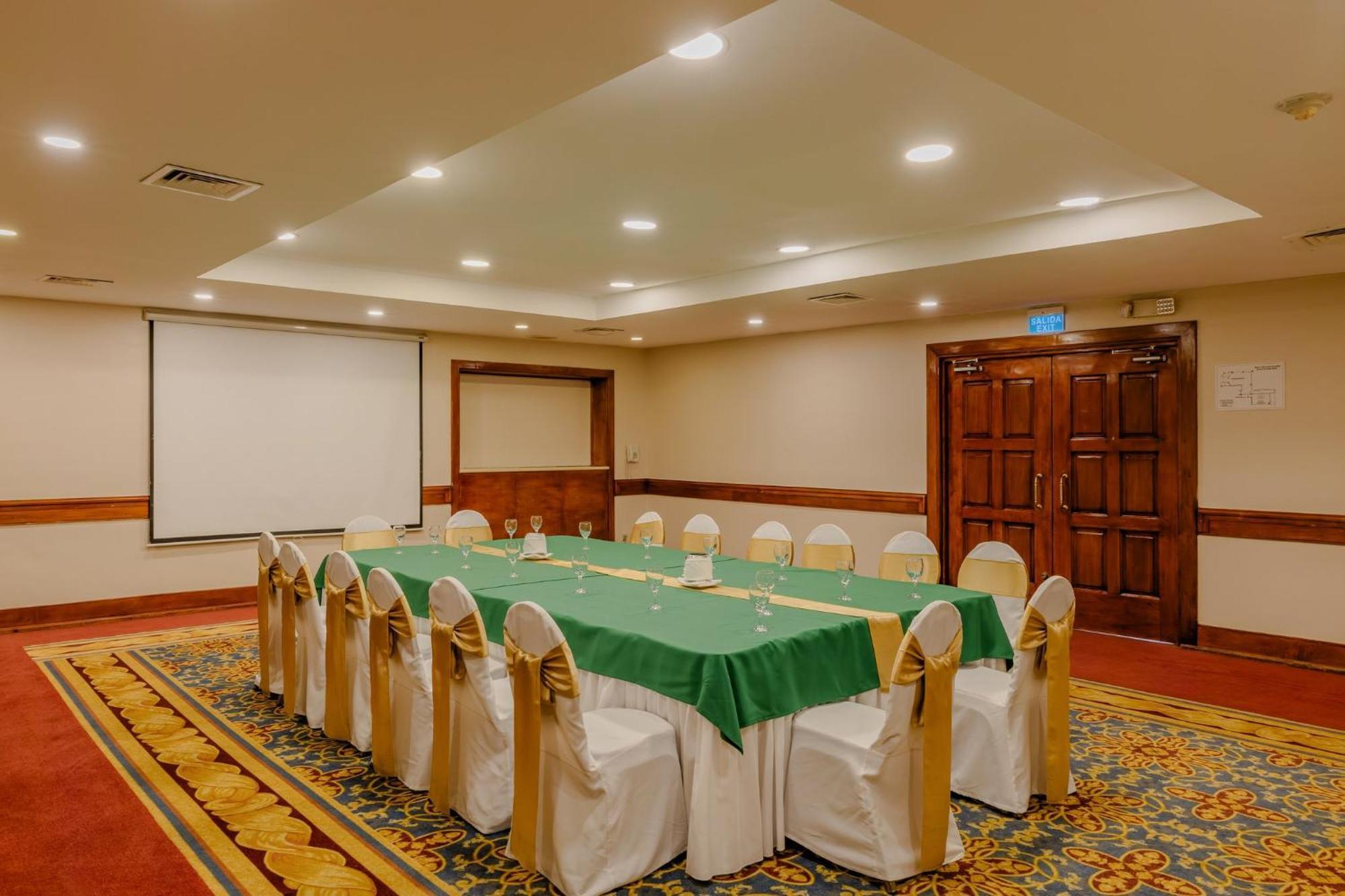 מנאגווה Holiday Inn Convention Center By Ihg מראה חיצוני תמונה