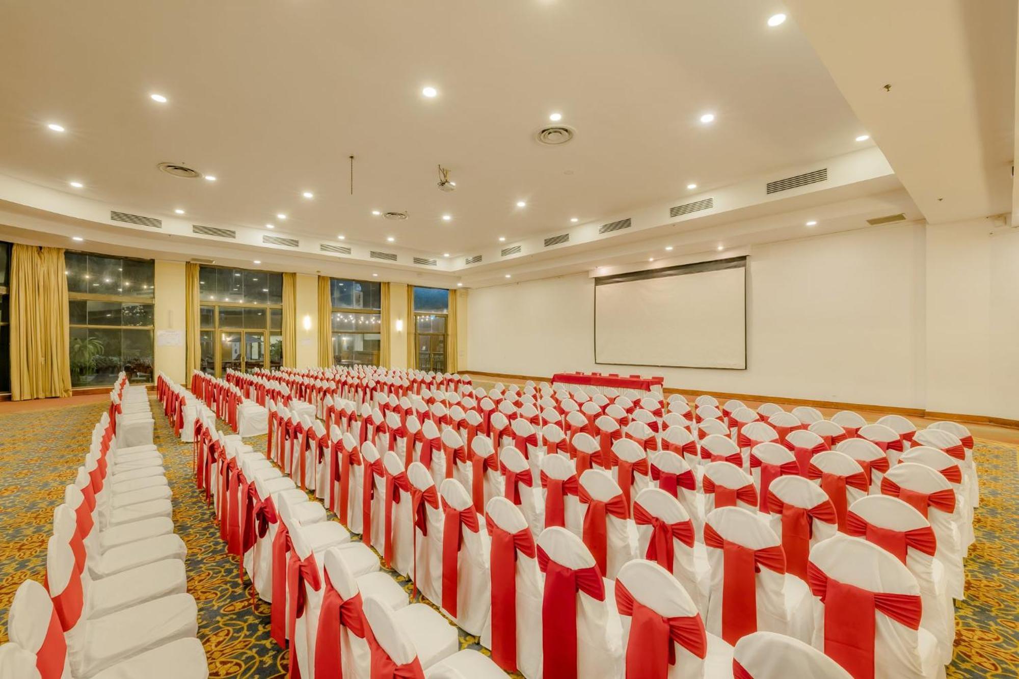 מנאגווה Holiday Inn Convention Center By Ihg מראה חיצוני תמונה